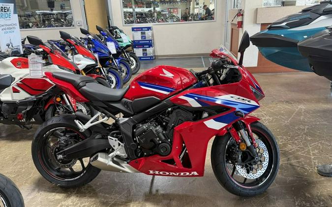 2026 Honda CBR650R E-Clutch