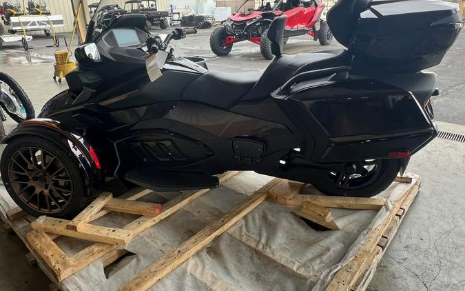 2025 Can-Am® Spyder RT Sea-To-Sky