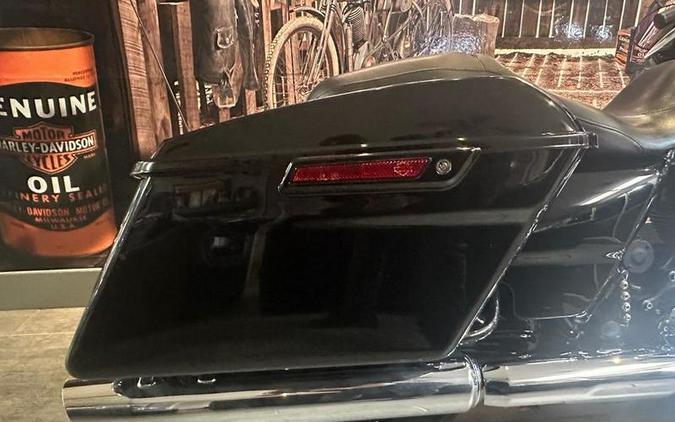 2017 Harley-Davidson® FLHXS - Street Glide® Special