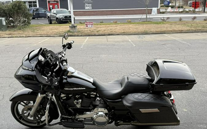 2017 Harley-Davidson Road Glide® Special Vivid Black