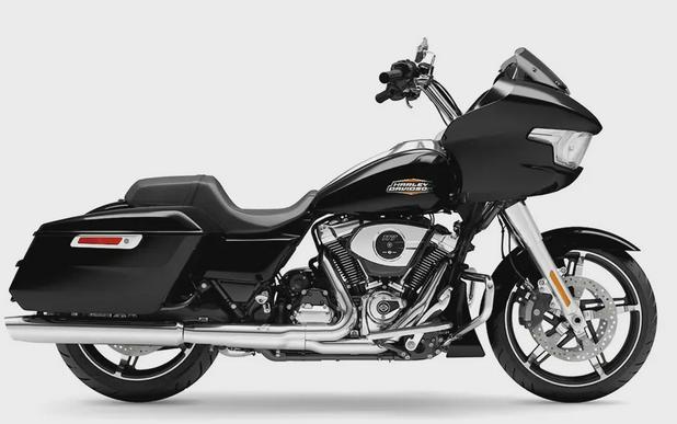 2026 Harley-Davidson® Road Glide® Vivid Black Chrome Trim