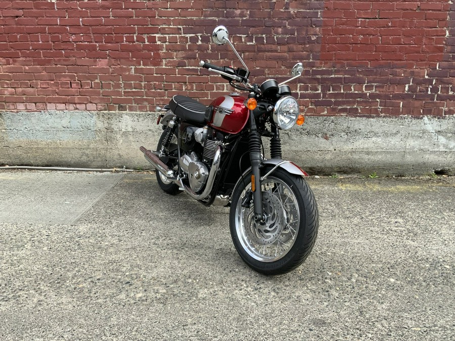 2025 Triumph BONNEVILLE T120 ELVIS EDITION