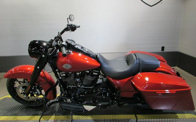 2025 Harley-Davidson® FLHRXS - Road King® Special