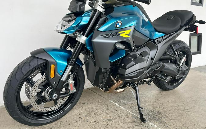 2026 BMW R1300R