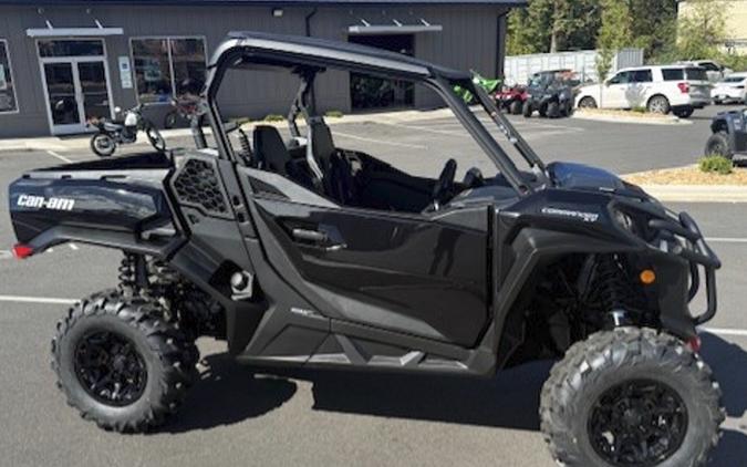 2026 Can-Am Commander XT 700