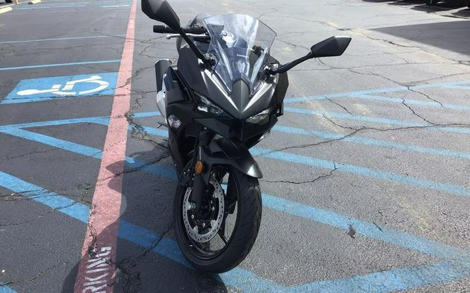 2026 Kawasaki Ninja® 500 ABS Metallic Flat Spark Black