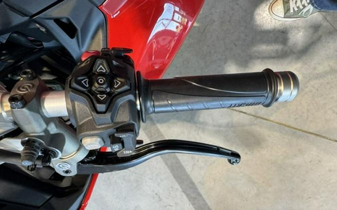 2026 Ducati Panigale V2