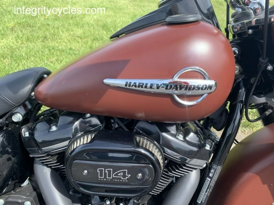 2018 Harley-Davidson® FLHCS - Softail® Heritage Classic 114