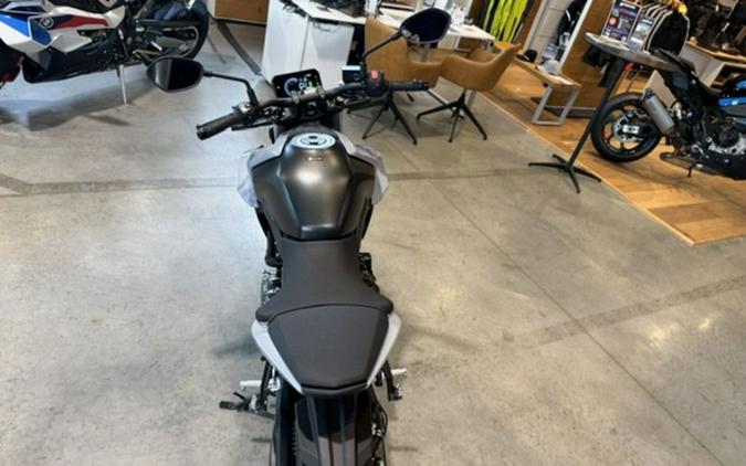 2024 Suzuki GSX 8S