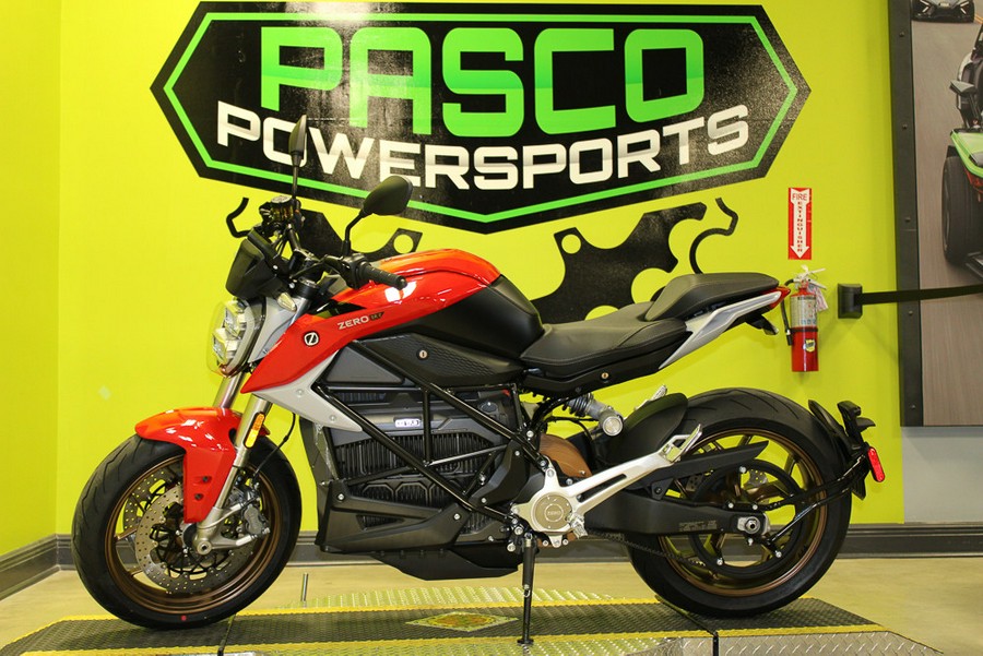 2024 Zero™ Motorcycles FST STREET SR/F NA ZF17.3