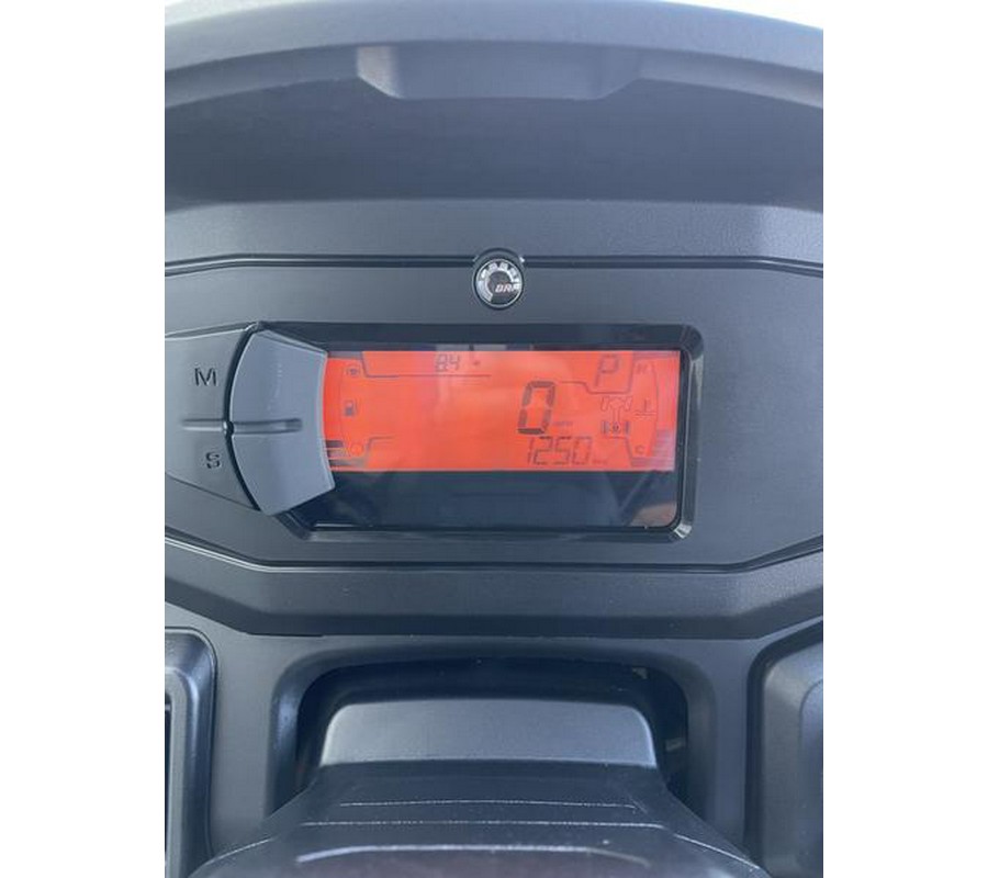 2025 Can-Am® Defender MAX XT HD10