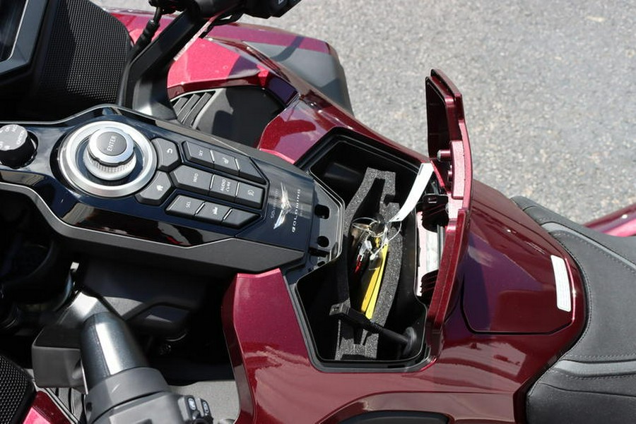 2025 Honda® Gold Wing Tour 50th Anniv. CSC ENCORE TRIKE