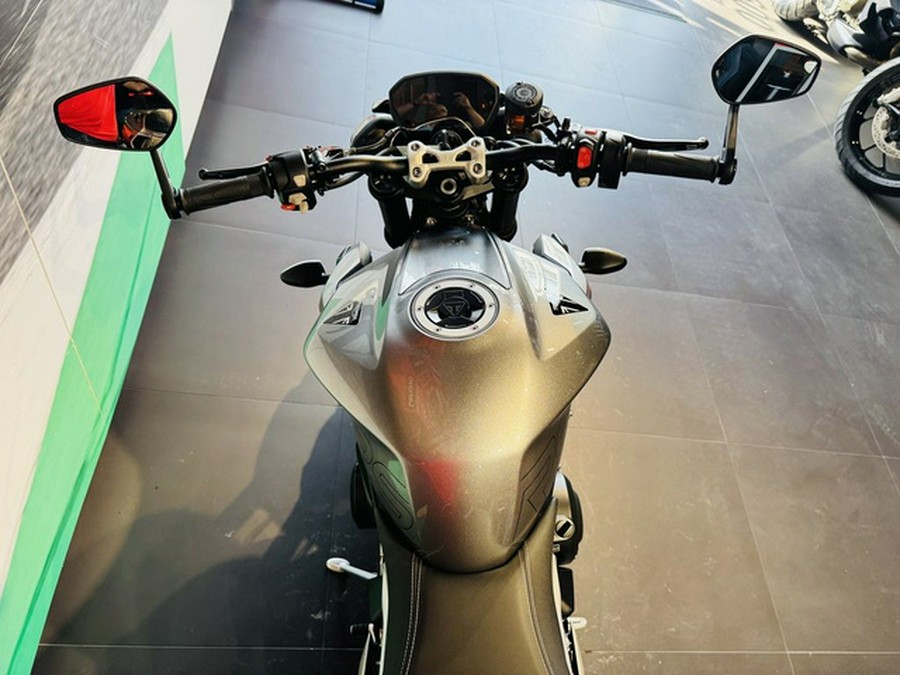 2024 Triumph Street Triple 765 RS Silver Ice