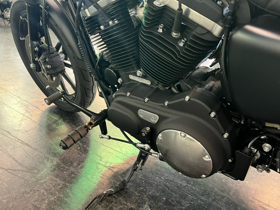 2021 Harley-Davidson Iron 883 Black Denim XL883N