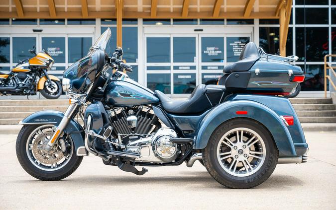 2015 Harley-Davidson® FLHTCUTG - Tri-Glide® Ultra