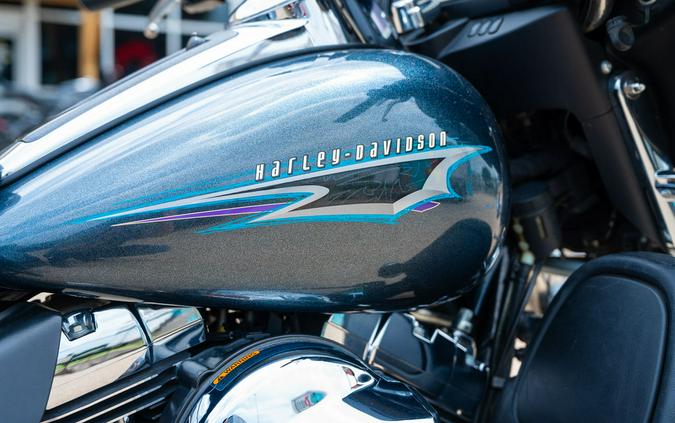 2015 Harley-Davidson® FLHTCUTG - Tri-Glide® Ultra