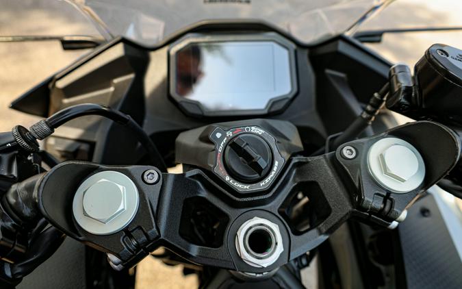 2025 KAWASAKI NINJA 500 SE ABS