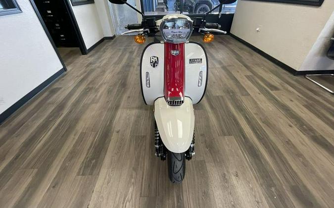 2023 Genuine Scooter Co Grand Tourer 150