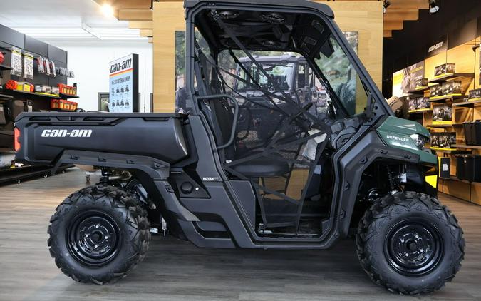 2024 Can-Am® Defender HD9