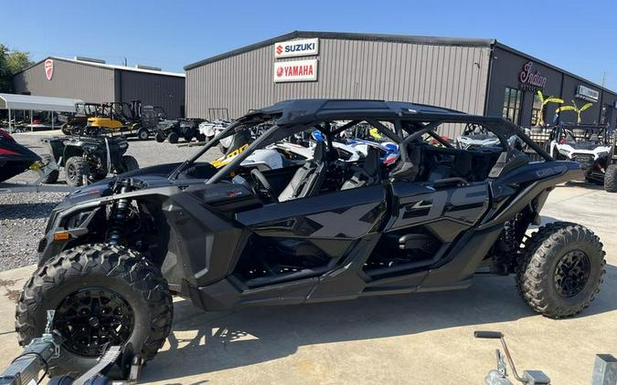 2025 Can-Am® Maverick X3 MAX X ds Turbo RR Triple Black