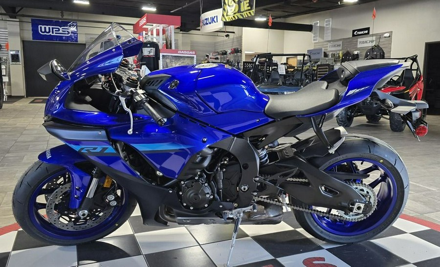 2024 Yamaha YZF-R1