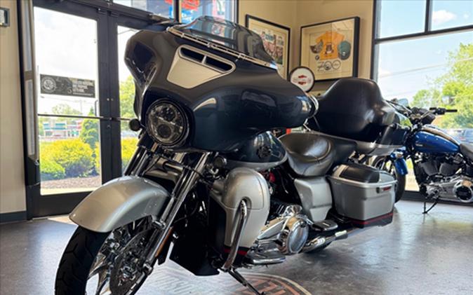 2019 Harley-Davidson CVO™ Street Glide®