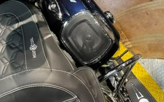2025 Indian Roadmaster Elite Springfield Blue Candy