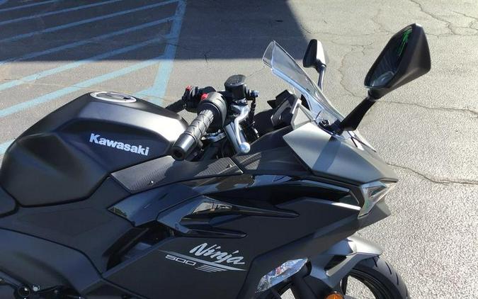 2026 Kawasaki Ninja® 500 Metallic Flat Spark Black