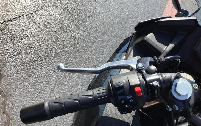 2026 Kawasaki Ninja® 500 Metallic Flat Spark Black