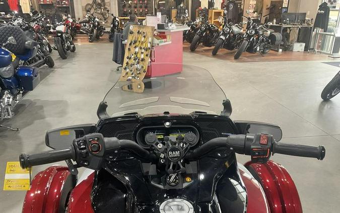 2018 Can-Am® Spyder® F3-T