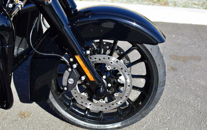 2025 Harley-Davidson Tri Glide Ultra FLHTCUTG
