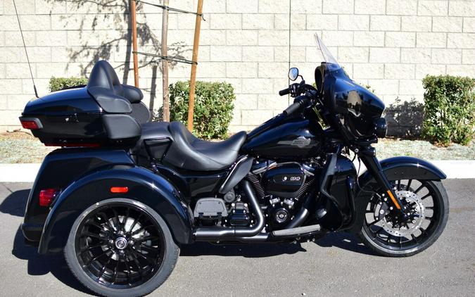 2025 Harley-Davidson Tri Glide Ultra FLHTCUTG