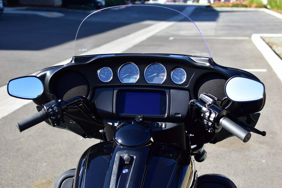 2025 Harley-Davidson Tri Glide Ultra FLHTCUTG