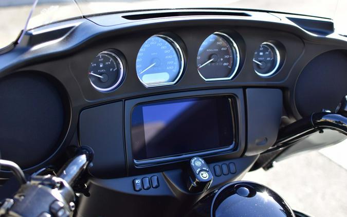 2025 Harley-Davidson Tri Glide Ultra FLHTCUTG