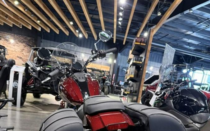 2025 Indian Super Scout Maroon Metallic With Graphics