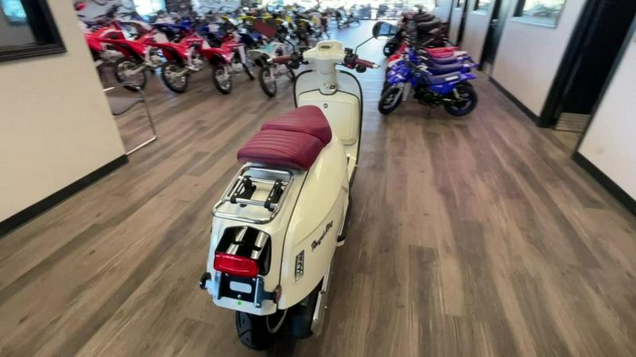 2023 Genuine Scooter Co Grand Tourer 150