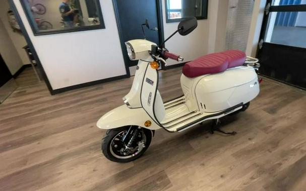 2023 Genuine Scooter Co Grand Tourer 150