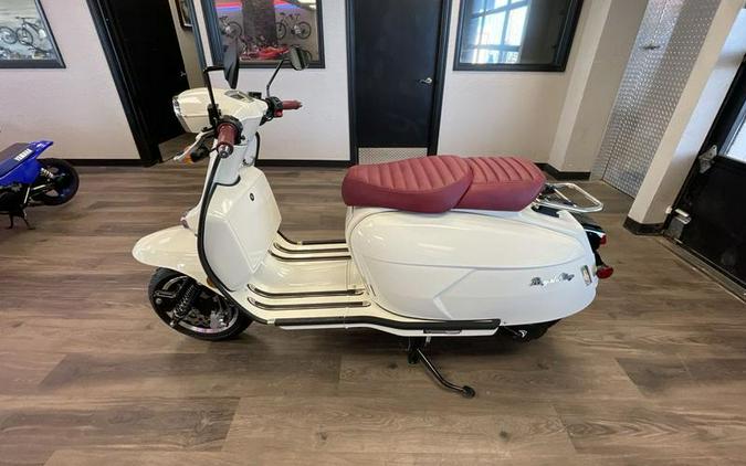 2023 Genuine Scooter Co Grand Tourer 150