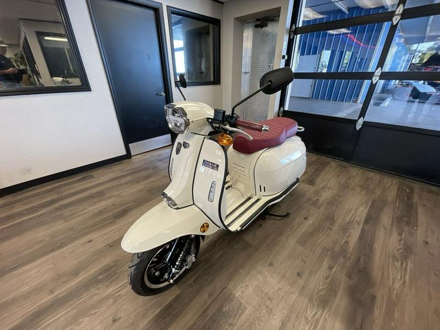 2023 Genuine Scooter Co Grand Tourer 150