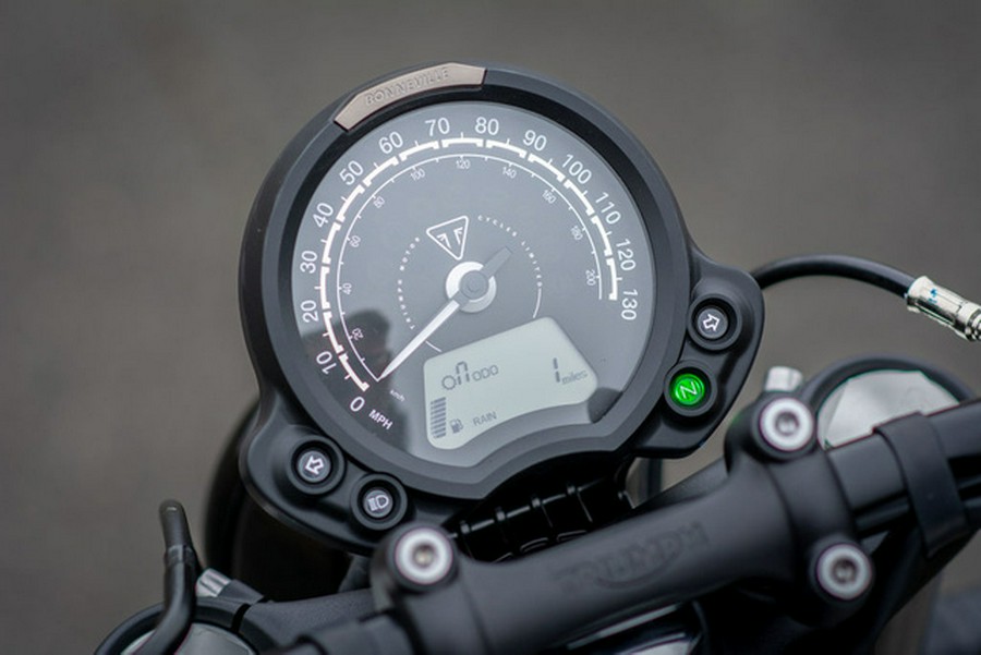 2025 Triumph Bonneville Bobber Icon Edition