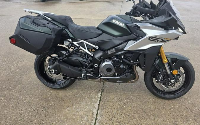 2024 Suzuki GSXS1000GXPM4
