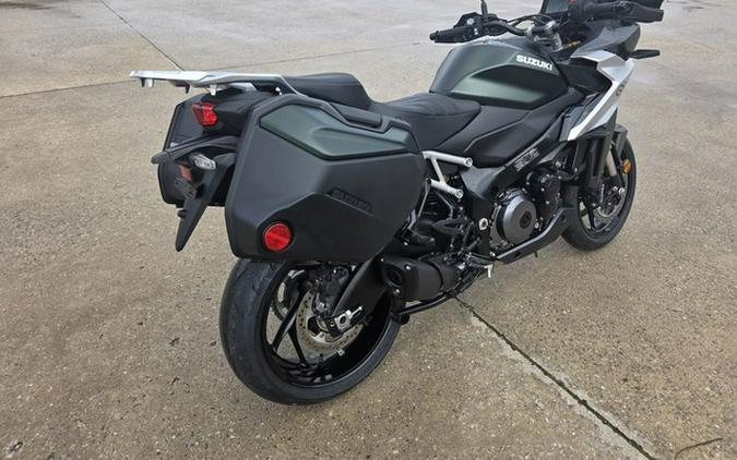 2024 Suzuki GSXS1000GXPM4