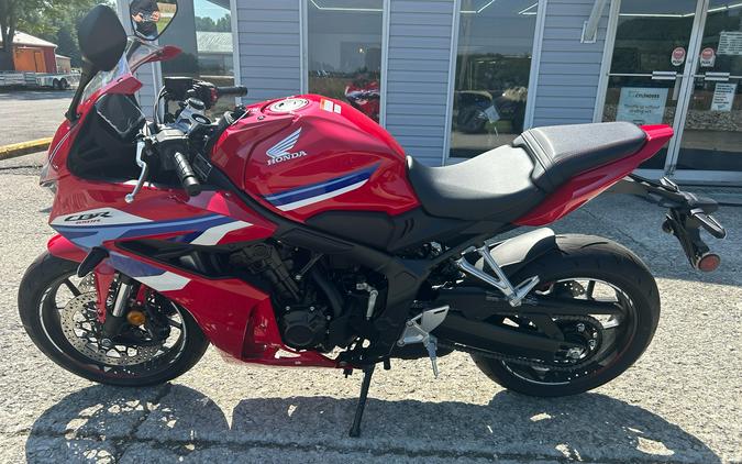 2026 Honda CBR650R E-Clutch