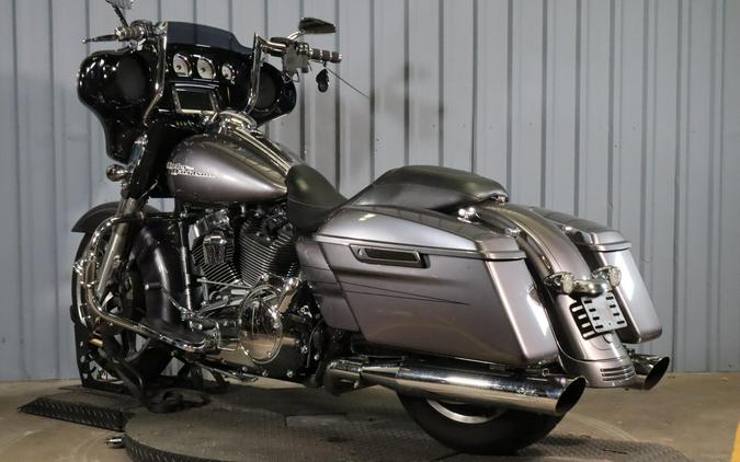 2014 Harley-Davidson Street Glide FLHX
