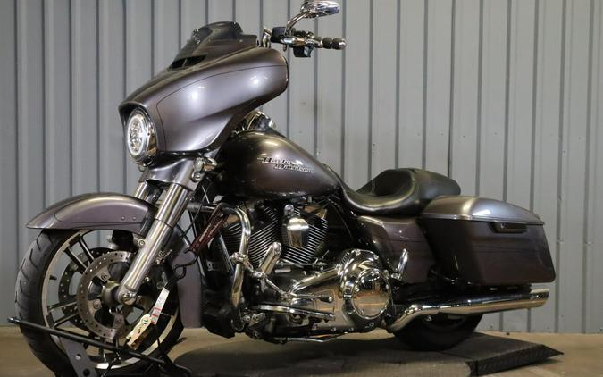 2014 Harley-Davidson Street Glide FLHX