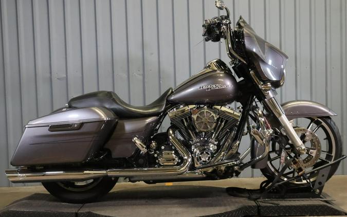 2014 Harley-Davidson Street Glide FLHX