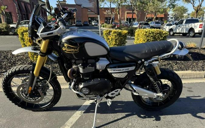 2025 Triumph SCRAMBLER 1200 XE