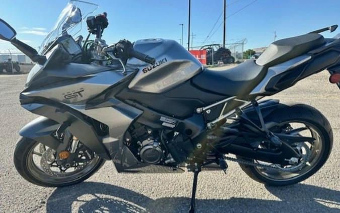 2025 Suzuki GSX-S1000GT+