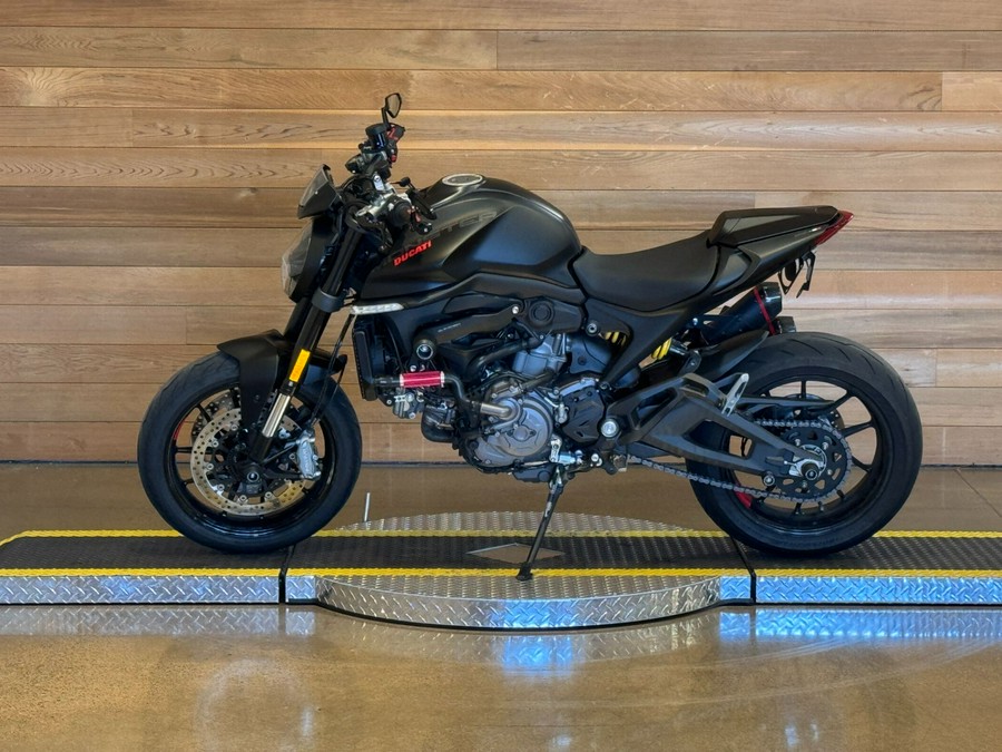 2023 Ducati Monster SP Livery