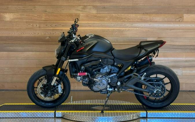 2023 Ducati Monster SP Livery